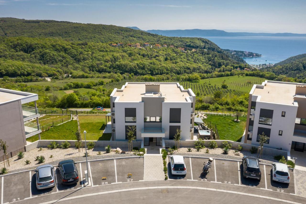 Royal Hilltop Residence Labin  Kültér fotó